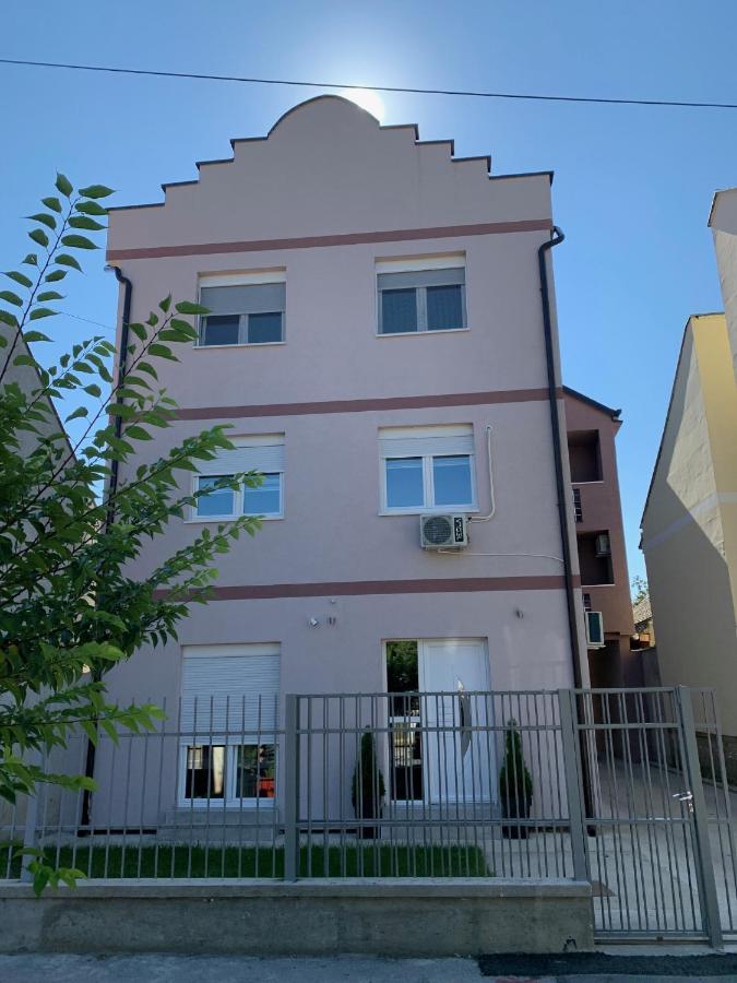 Apartman Sunny Sombor Exterior photo